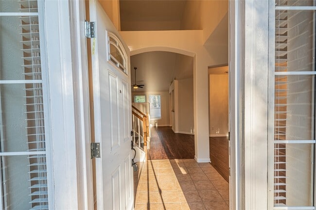 Photo - 6303 Faulkner Ridge Dr