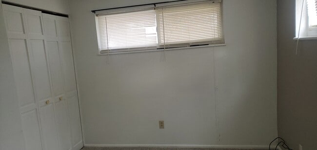 Building Photo - 1379 Terry Dr