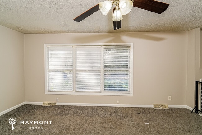 Photo - 754 Cedar Crest Ln