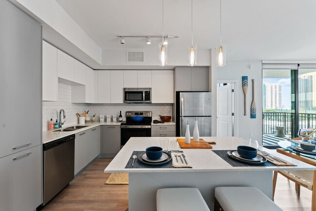 Photo - Marina del Viento