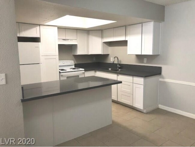 Photo - 5309 W Cheyenne Ave Unit Cheyenne Ave #3 - 5309