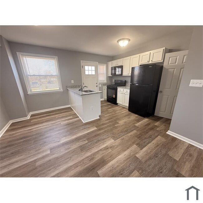 Photo - 3 bedroom with Parking