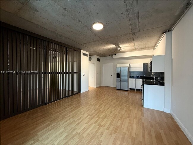 Photo - 690 SW 1st Ct Unidad 2726