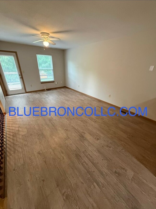 Photo - 609 W Pine St