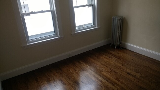 Photo - 117 Burget Ave Unidad 1