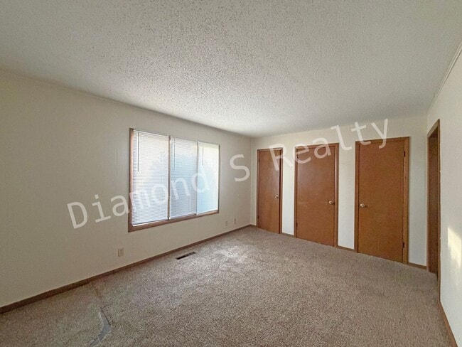 Photo - 2545 South Pl Unidad 2545 S South Place - B