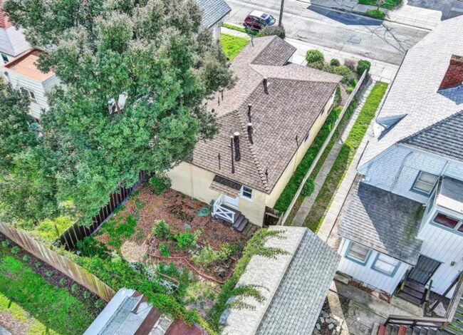 Photo - Spacious & Updated 2 BR / 1 BA Home in North Oakland – Move-In Ready!