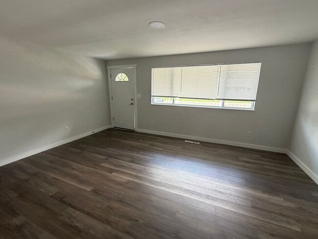 Photo - 4326 Kitridge Rd