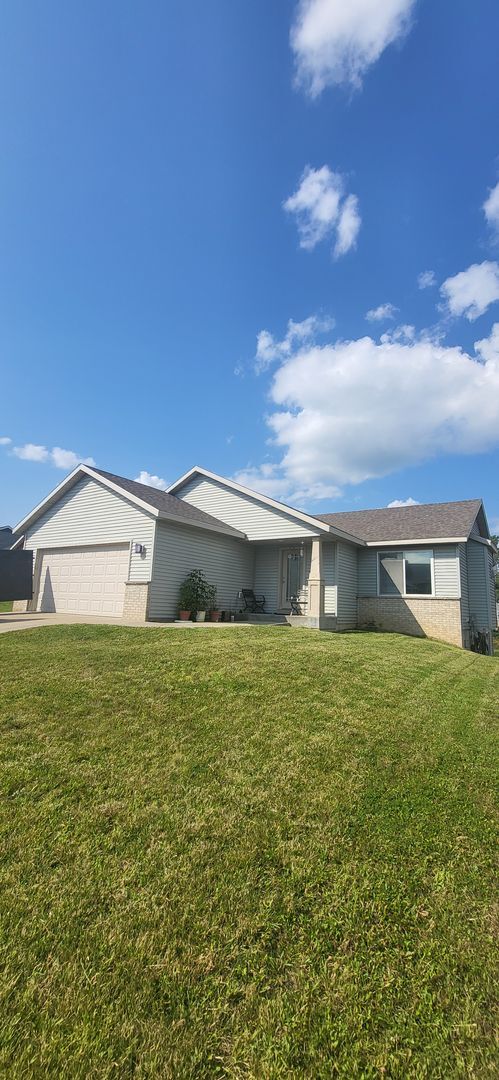 Photo - NW Rochester 4 bedroom 3 bath 2 car attach...