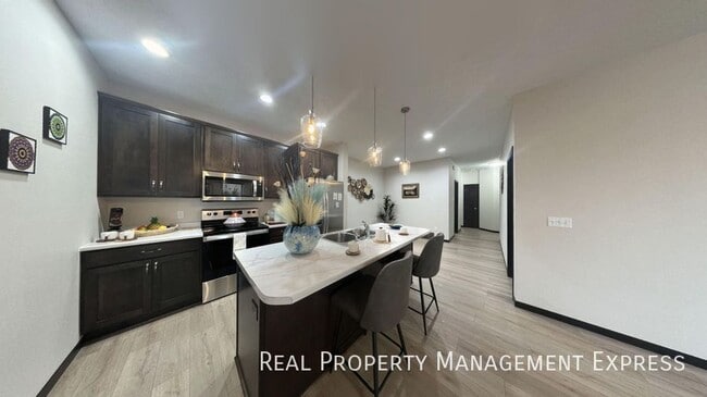 Photo - Spacious 3 Bed 2 Bath Townhome