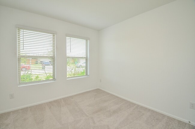 Photo - 27127 Breakaway Ln
