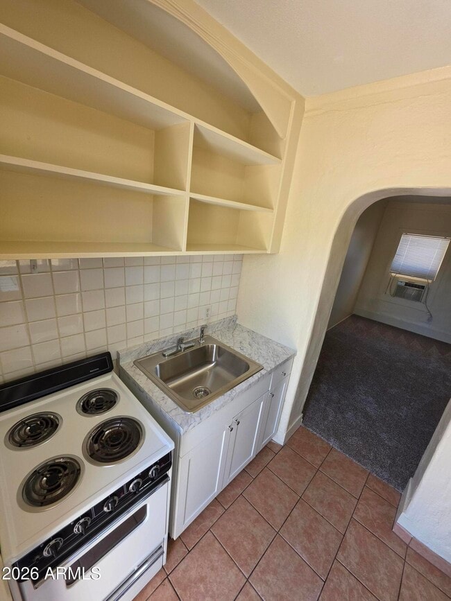 Photo - 521 W 5th St