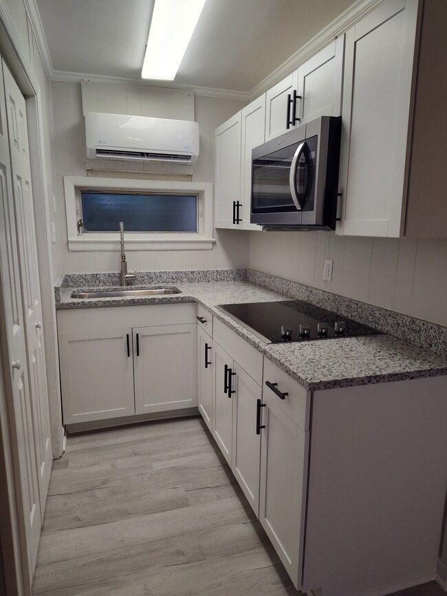Photo - 1804 E Ash St