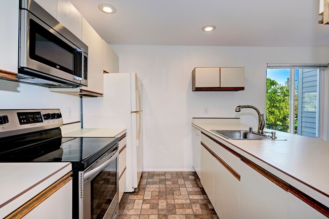 Photo - 2 bed 1.75 bath Apartment in Seattle