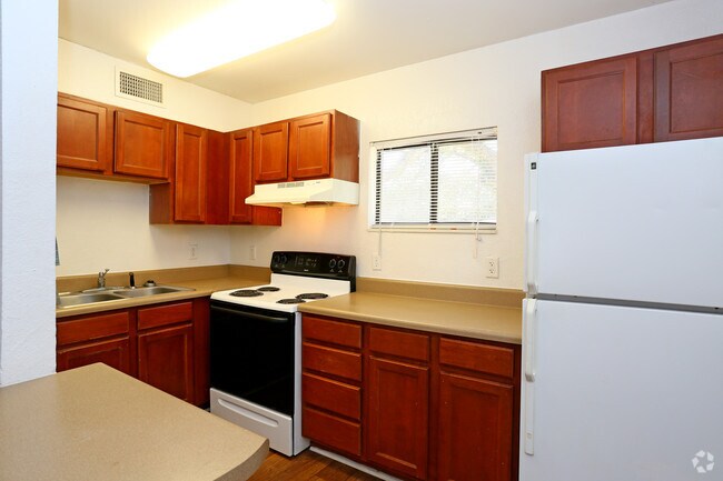 Photo - Hickory Hill Apartments