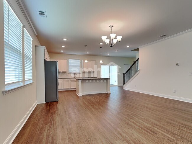 Photo - 207 Parkside Blvd