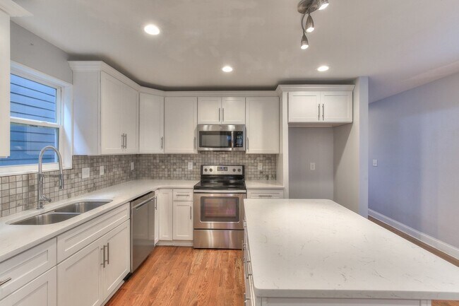 Photo - 2223 24th Ave N