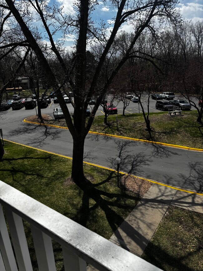 Photo - 1601 N Innsbruck Dr Unidad Black Forest Condos