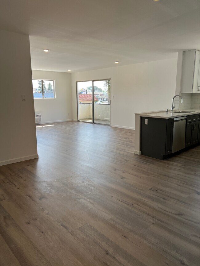 Photo - 18521 Prairie St Unidad 218