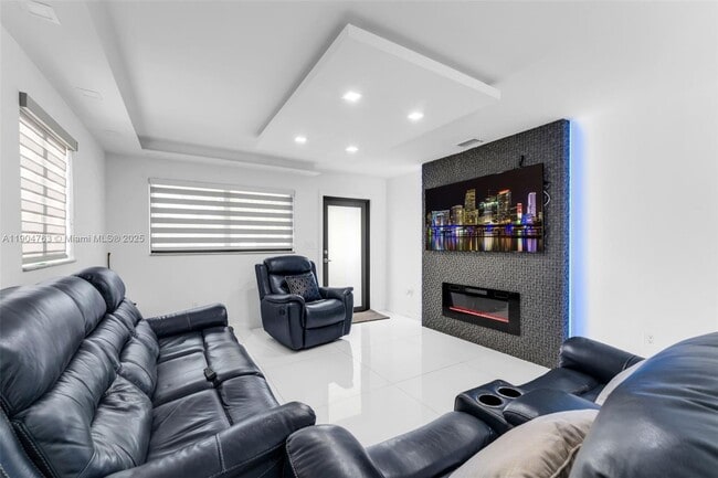 Building Photo - 10364 SW 6th St