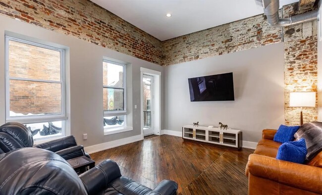 Photo - 808 Elm St Unidad 808 Elm St. Apt. 2C
