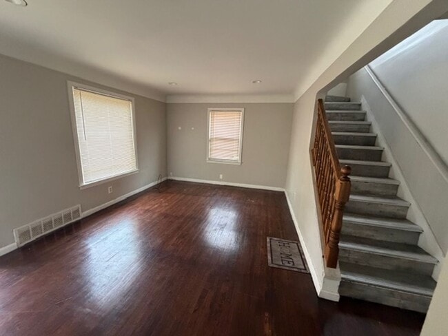 Photo - 3 Bedroom one and a half bath Rent Ready s...