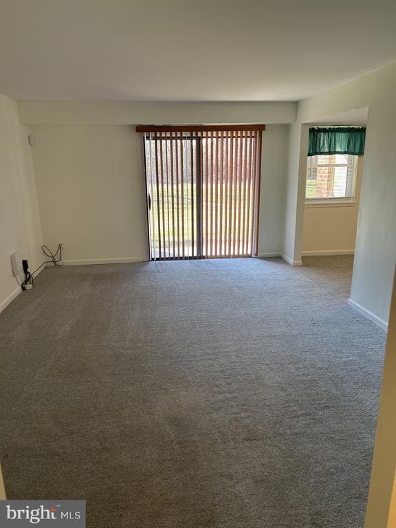 Building Photo - 1155 York Rd Unit D1