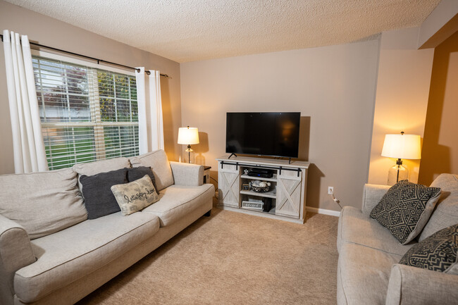 Photo - Lake View Apartments