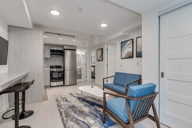 1433 Haro St Unit -