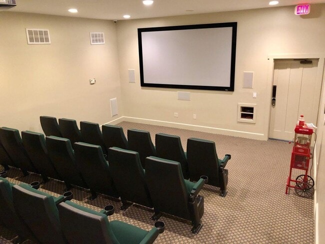 Photo - 1105 Tree Top Way