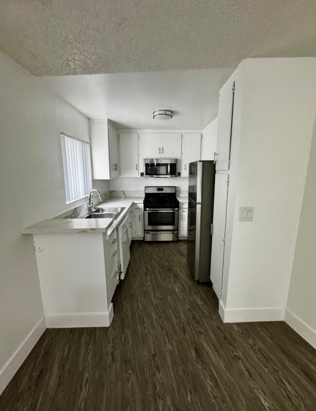 Photo - Studio City Mid Rise