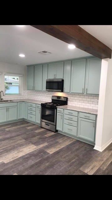 Photo - 304 Marie Antoinette St