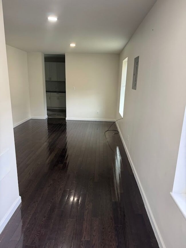 Photo - 648 S 17th St Unit Apt 2