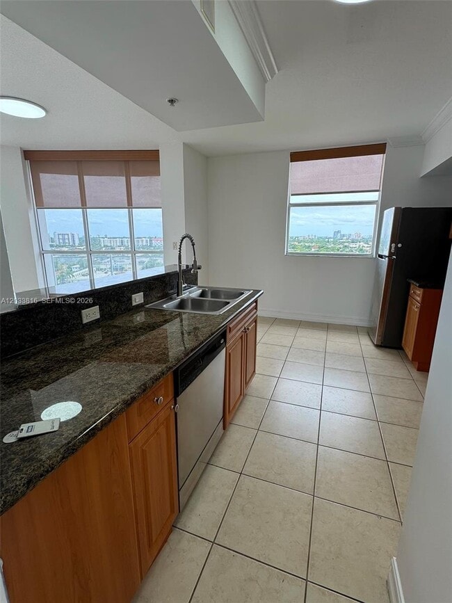 Photo - 1 Glen Royal Pkwy Unit 1202