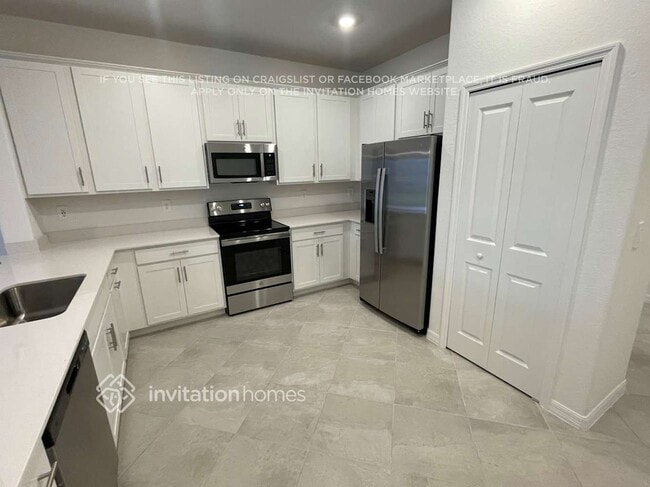 Photo - 2219 Dragonfruit Wy