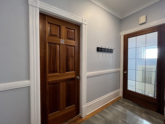 Photo - 168 Weymouth St Unit 1-1