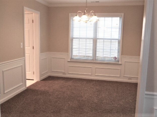 Photo - 409 Ascott Way