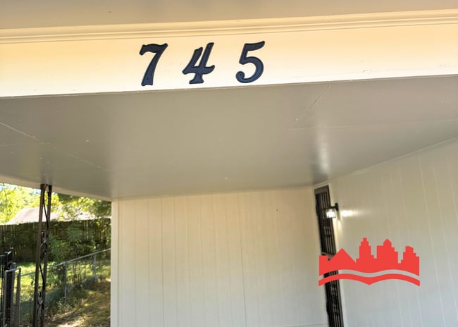 Photo - 745 Margie Dr