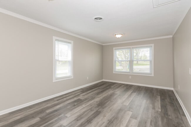 Photo - 1176 Highview Dr