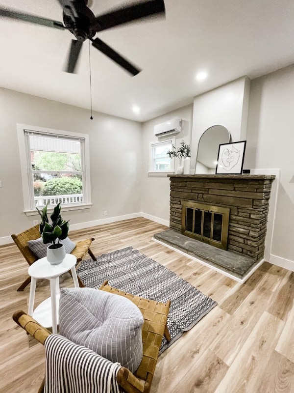 Photo - 410 W Maple St Unit 2