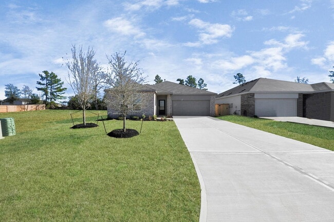Photo - 961 Garden Path Dr