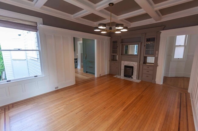 Photo - Beautifully Remodeled 3BR 2BA Top Floor Condo in Presidio Heights