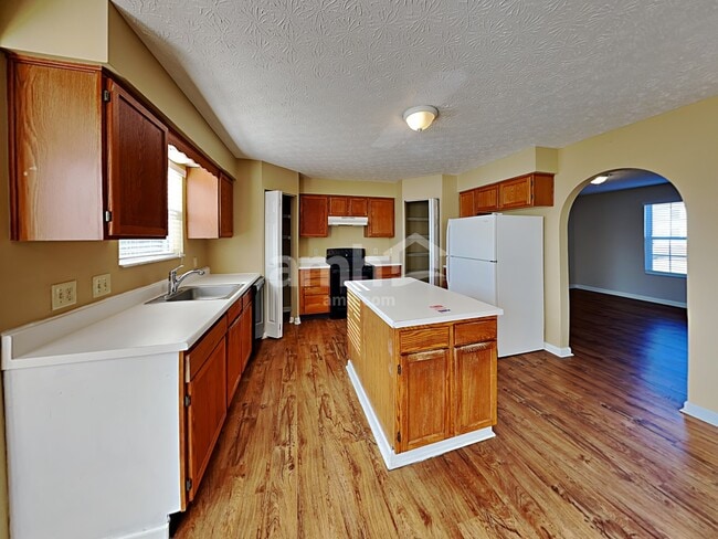 Photo - 5779 Tampico Dr