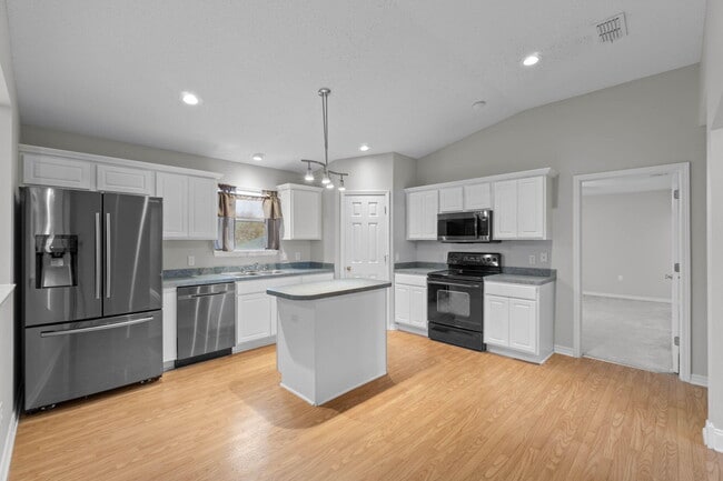 Photo - 312 Peggy Dr