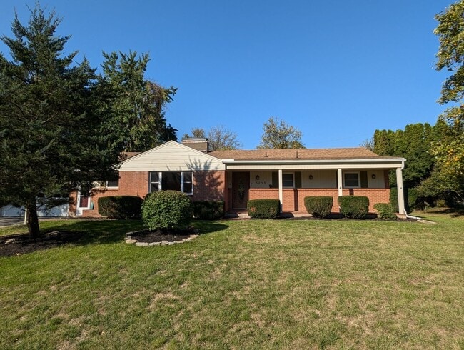 Photo - AVAILABLE NOW! Spacious 3 Bed / 2.5 Bath Home in Washington Twp with Basement!