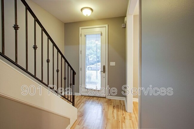 Photo - 1413 Island Town Dr