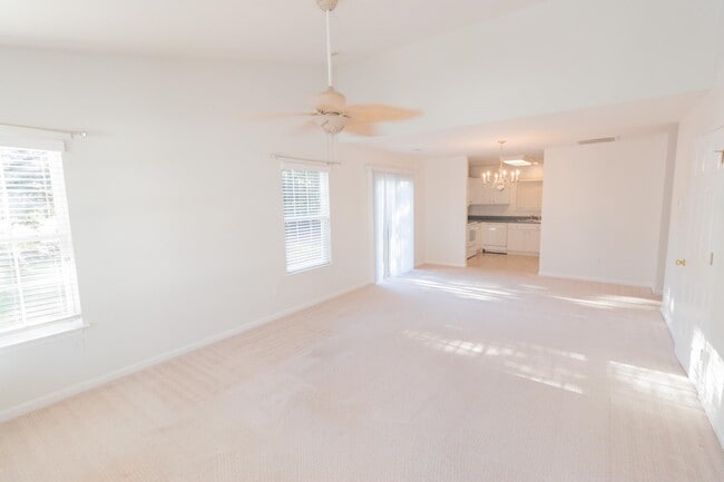 Photo - 187 Madrid Dr