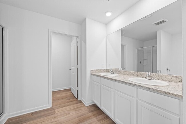 Photo - 205 Fairlawn Wy
