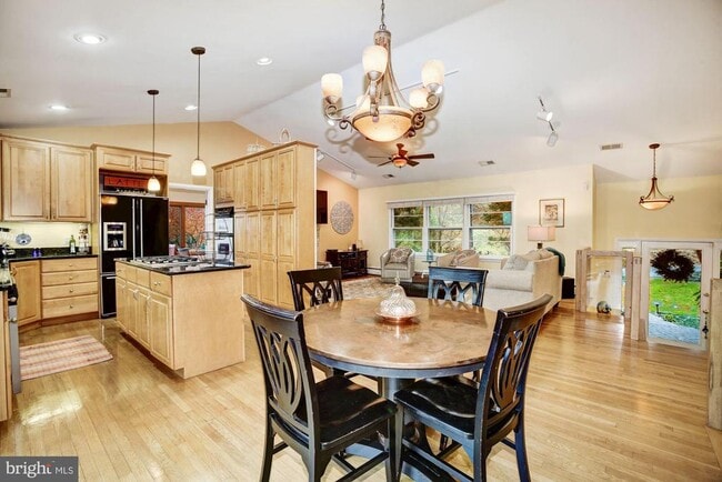 Photo - 209 Winchester Beach Dr