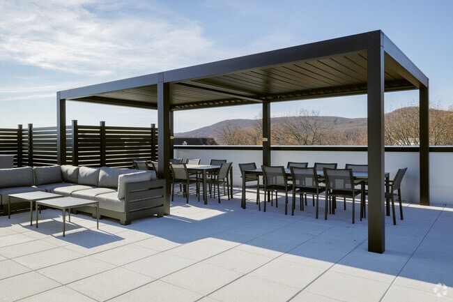 Roof Deck